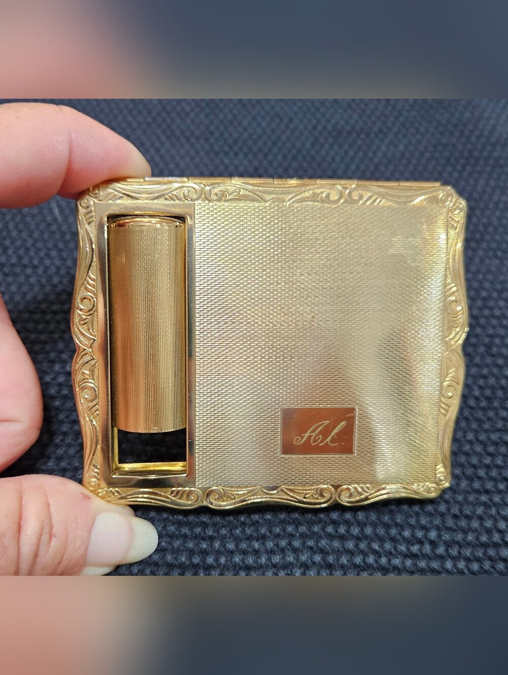 Vintage 1950's Stratton Gold Tone Compact. Lipstick, Blush, and Mirror Combo.